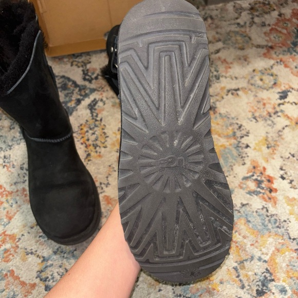 UGG Boots - Picture 7 of 10
